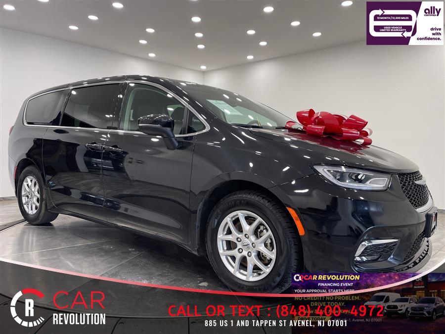 2023 Chrysler Pacifica Touring L, available for sale in Avenel, New Jersey | Car Revolution. Avenel, New Jersey