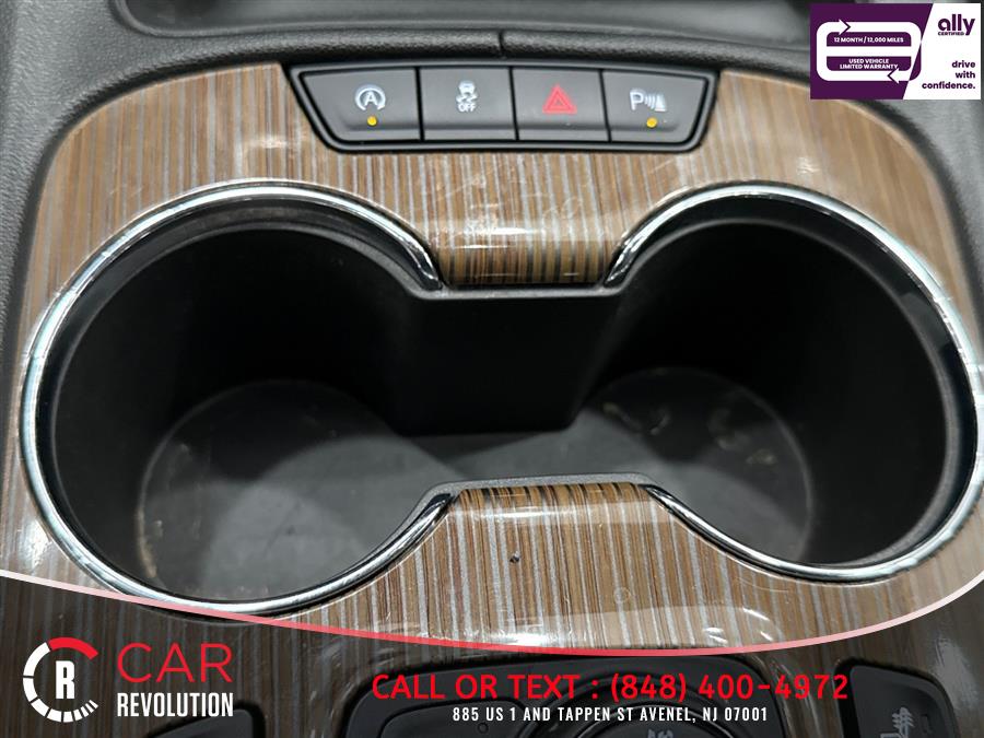 2023 GMC Acadia SLE - Photo 25