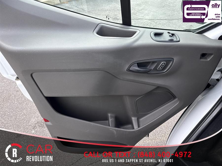 2022 Ford Transit Passenger Van XLT - Photo 30