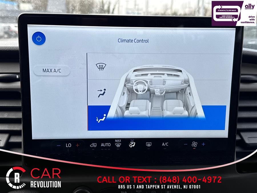 2022 Ford Transit Passenger Van XLT - Photo 17