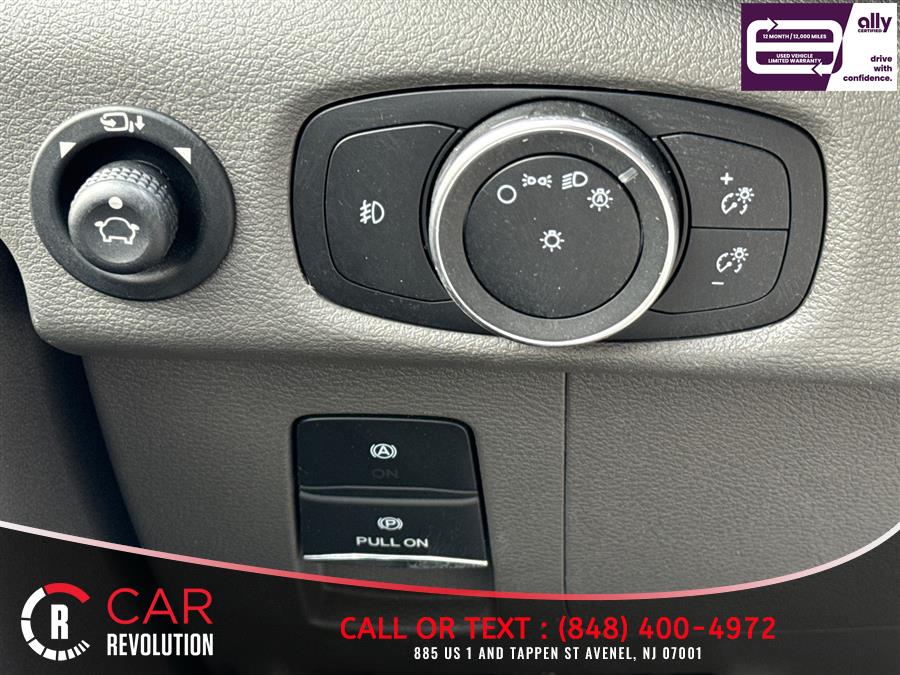 2022 Ford Transit Passenger Van XLT - Photo 28