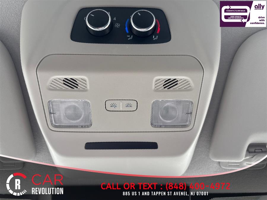 2022 Ford Transit Passenger Van XLT - Photo 12
