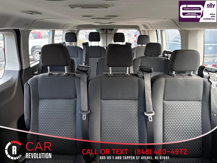 2022 Ford Transit Passenger Van XLT - Photo 32