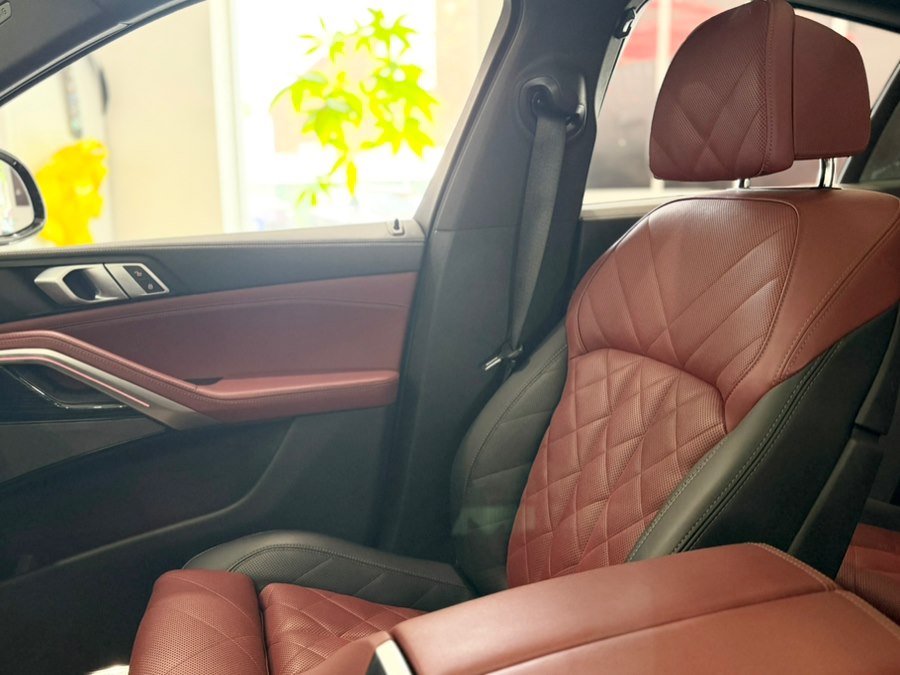 2026 BMW X6 40i - Photo 14