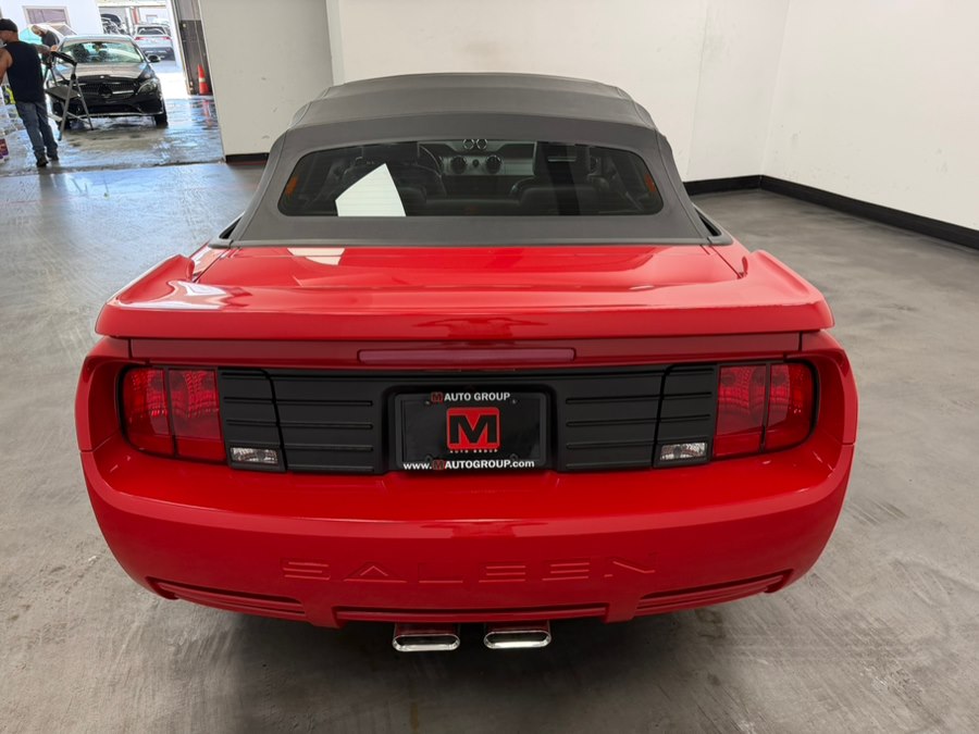 2005 Ford Mustang GT Premium - Photo 9
