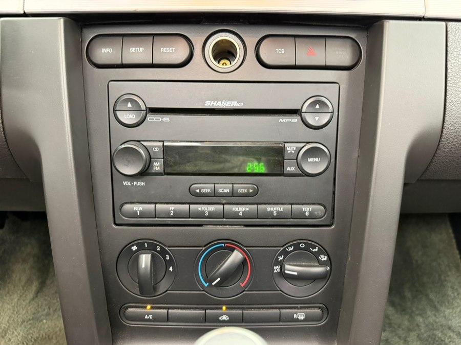 2005 Ford Mustang GT Premium - Photo 66