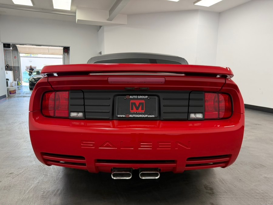 2005 Ford Mustang GT Premium - Photo 11