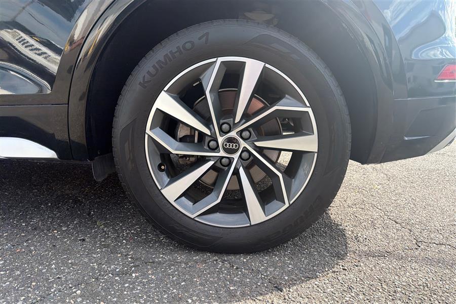2023 Audi Q5 Premium - Photo 25