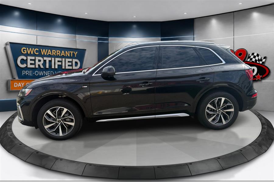 Used 2023 Audi Q5 in Lindenhurst, New York | 109 Certified. Lindenhurst, New York