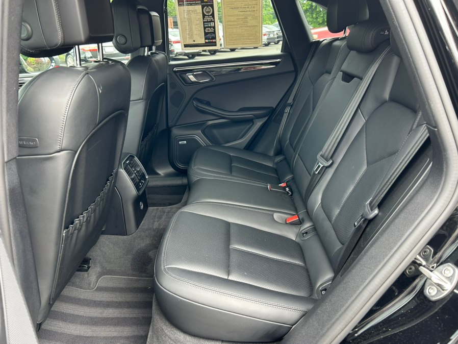 2020 Porsche Macan S - Photo 17