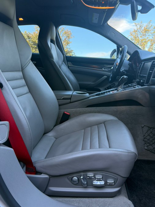 2013 Porsche Panamera GTS - Photo 9