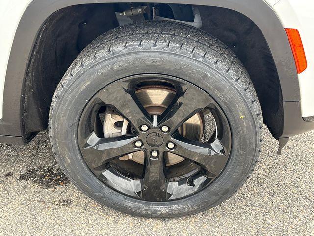 2023 Jeep Grand Cherokee L Altitude - Photo 6