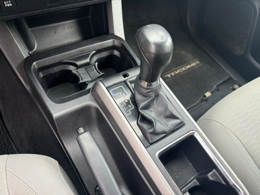 2016 Toyota Tacoma SR5 - Photo 15