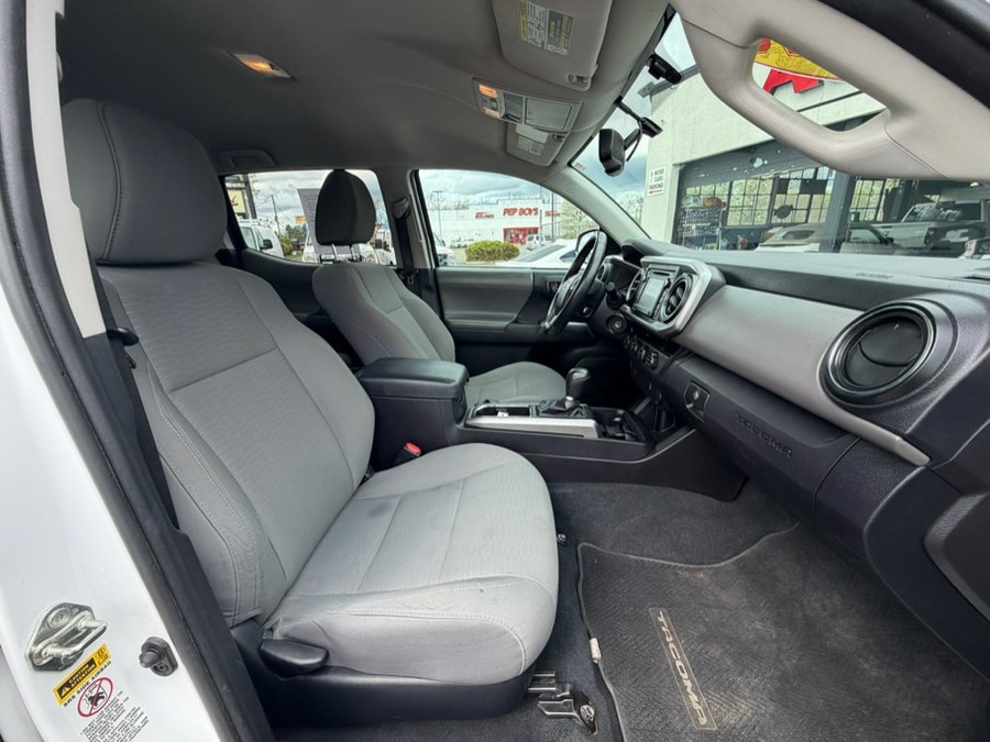 2016 Toyota Tacoma SR5 - Photo 13