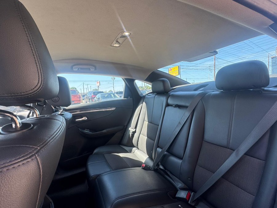 2018 Chevrolet Impala 1LT - Photo 10