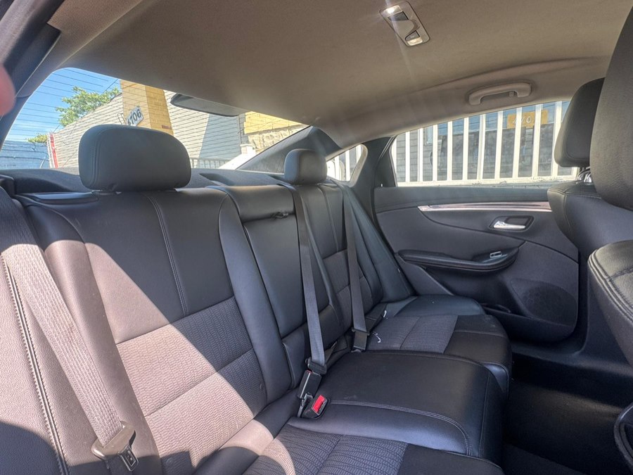 2018 Chevrolet Impala 1LT - Photo 15