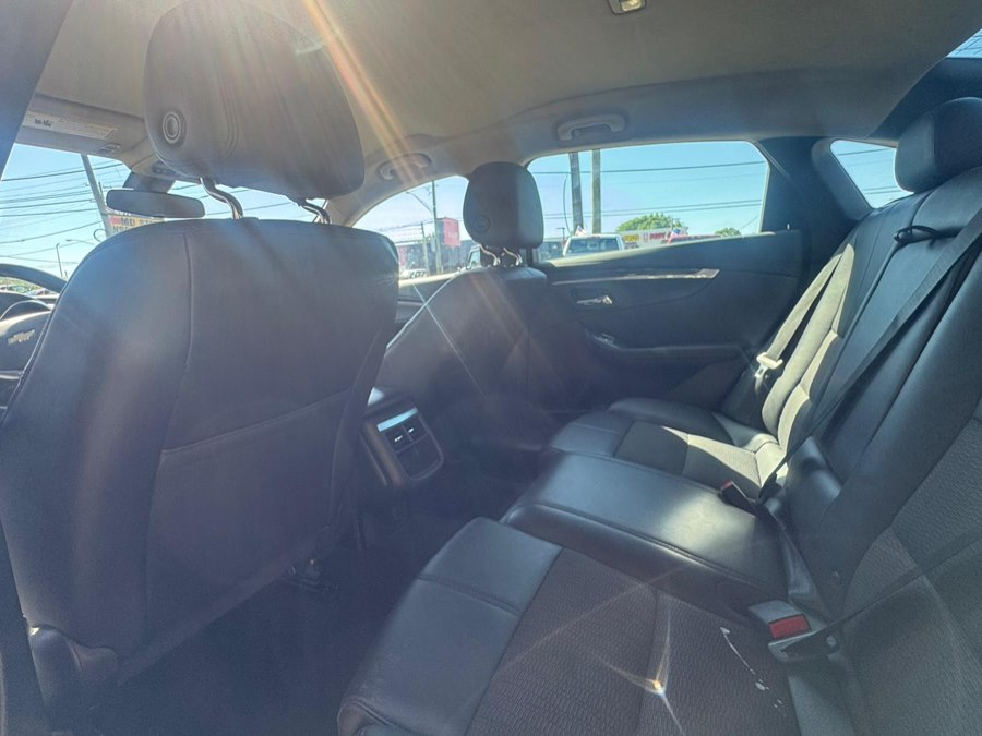 2018 Chevrolet Impala 1LT - Photo 11