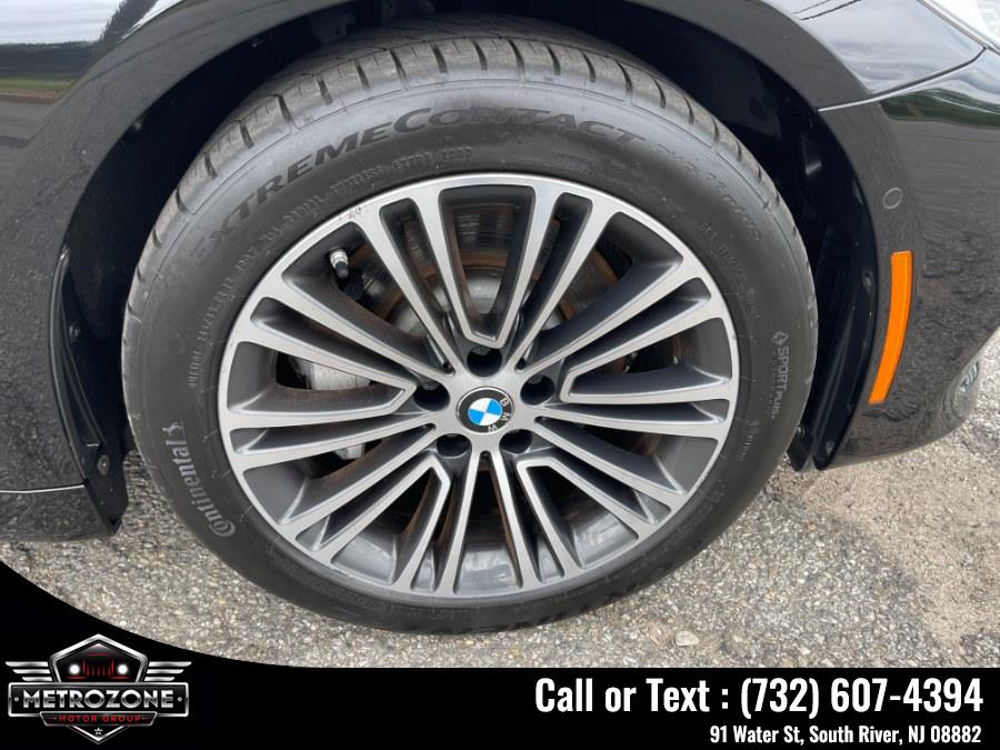 2017 BMW 5 Series 540i - Photo 30