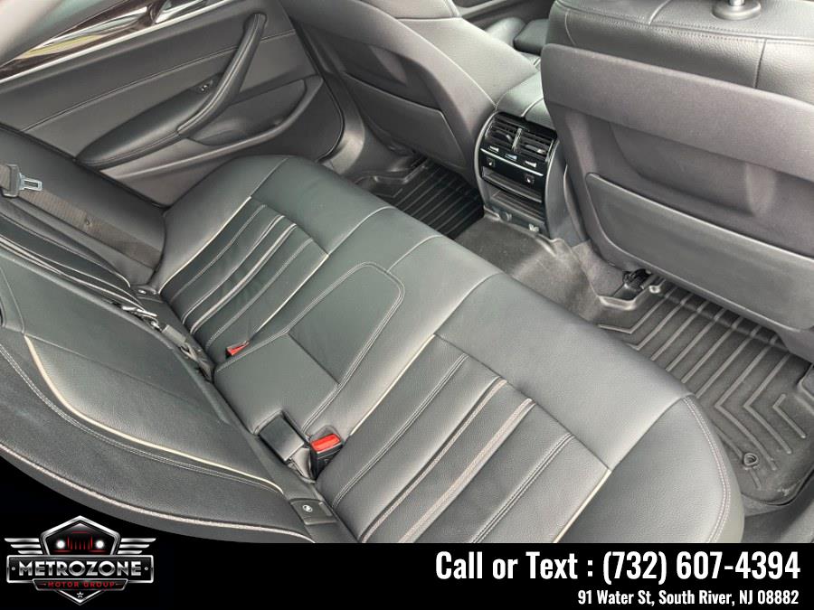 2017 BMW 5 Series 540i - Photo 15