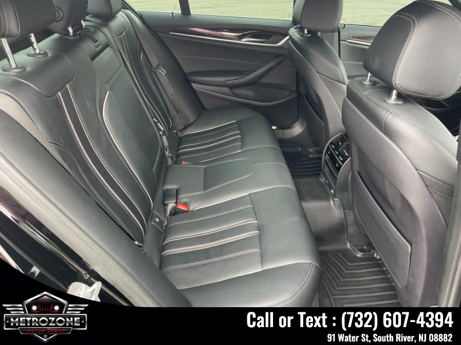 2017 BMW 5 Series 540i - Photo 14