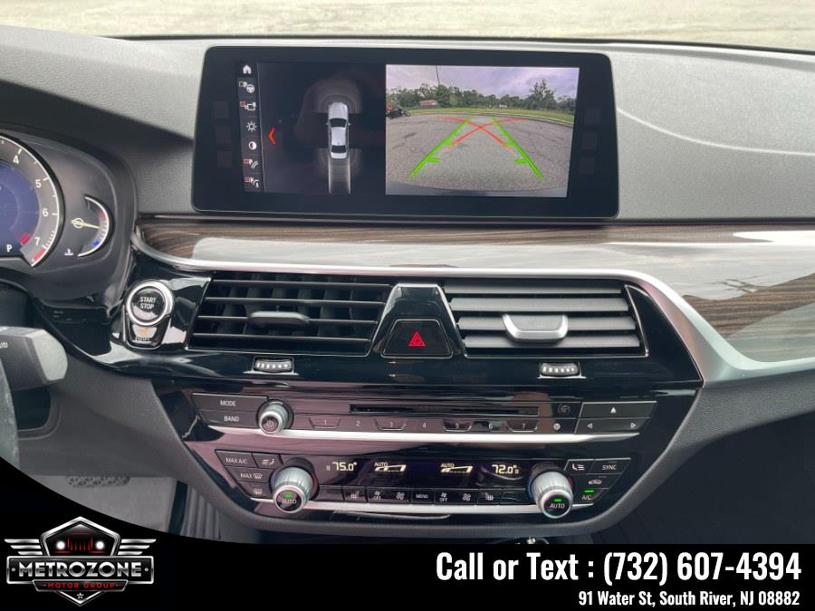 2017 BMW 5 Series 540i - Photo 25