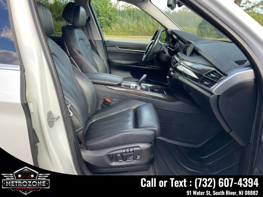 2016 BMW X5 xDrive35i - Photo 24