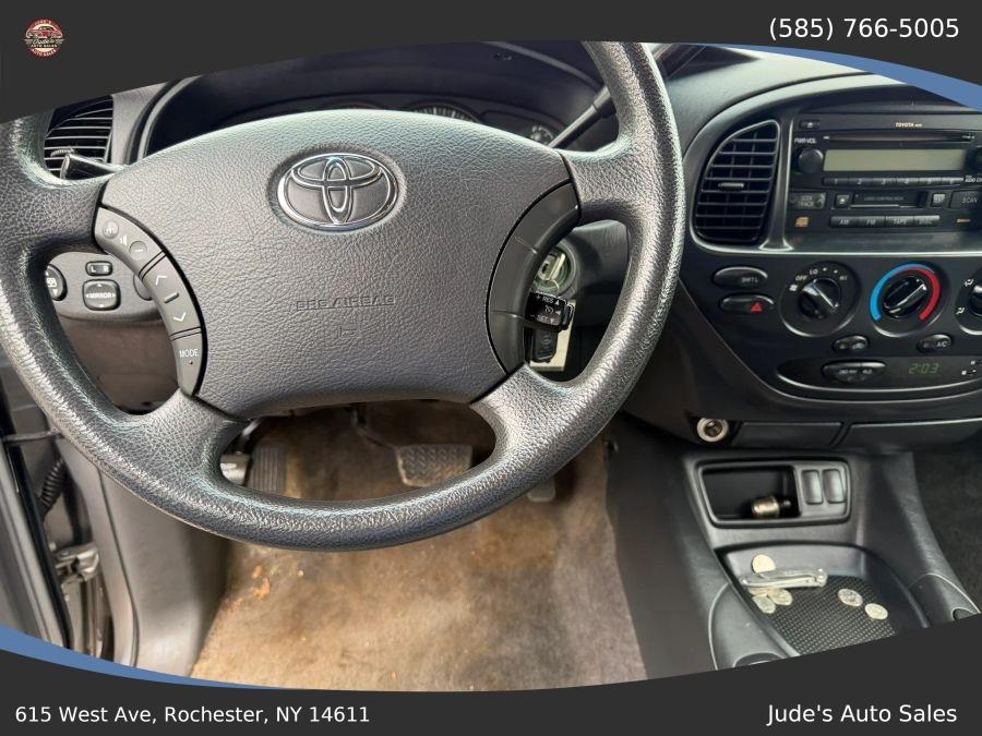 Toyota Tundra Double Cab photo 19