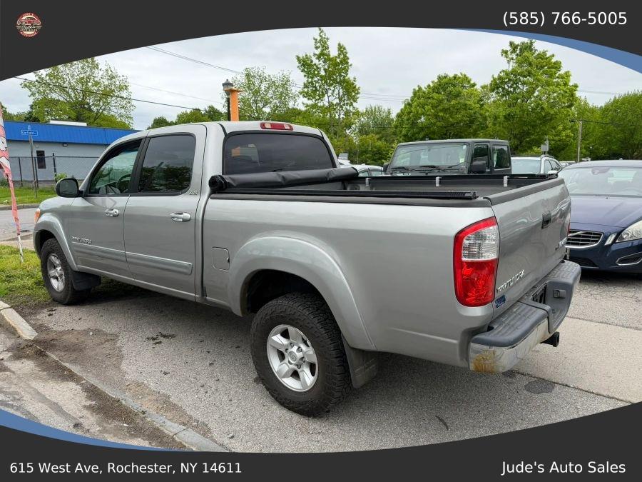 Toyota Tundra Double Cab photo 6