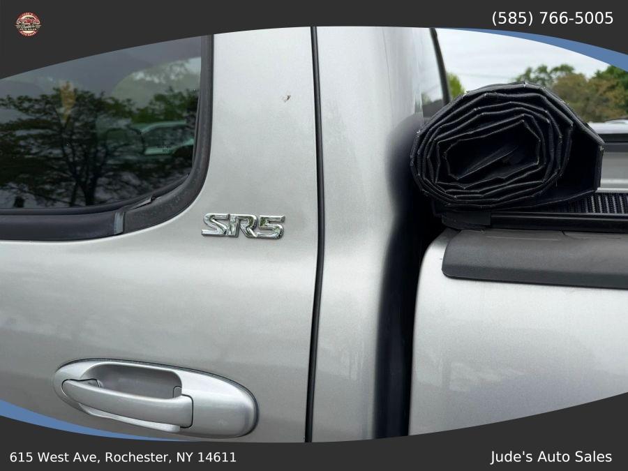 Toyota Tundra Double Cab photo 8