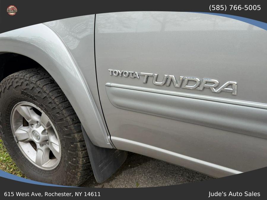 Toyota Tundra Double Cab photo 9