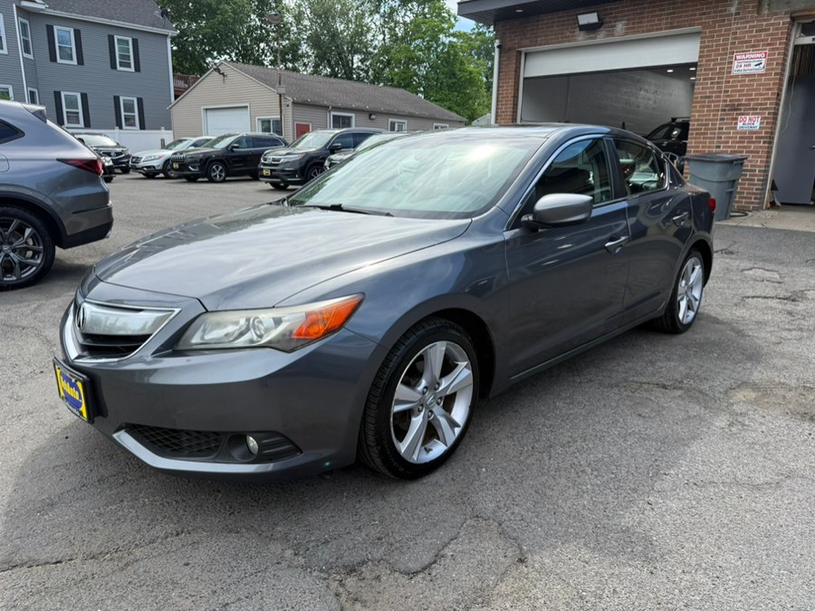 Gray 2013 Acura ILX 2.0L FWD with Technology Package Sedan Front-Wheel Drive Automatic