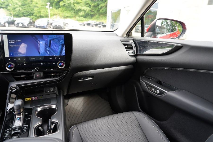 2022 Lexus NX 350 - Photo 16