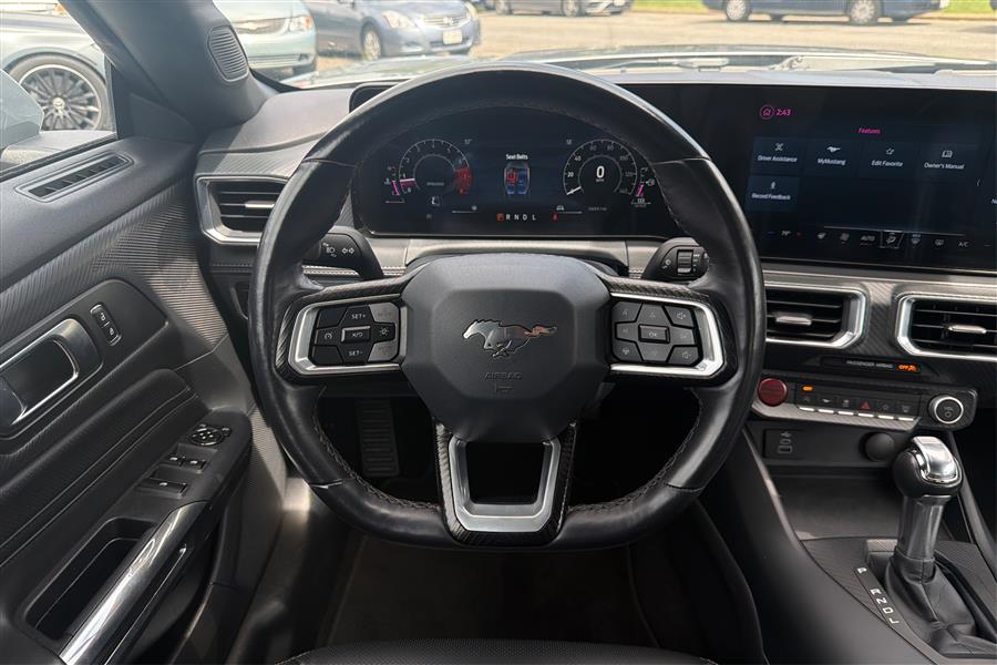 2025 Ford Mustang EcoBoost Premium - Photo 17