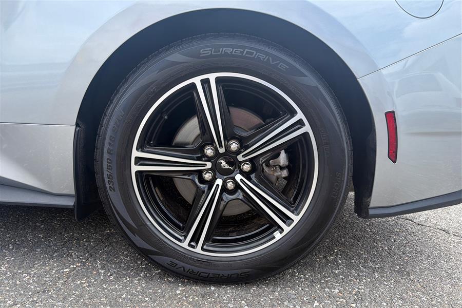 2025 Ford Mustang EcoBoost Premium - Photo 24