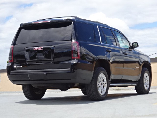 2016 GMC Yukon SLE - Photo 11