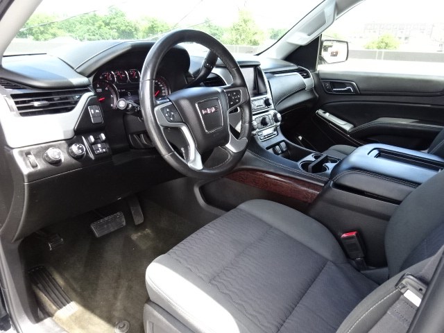 2016 GMC Yukon SLE - Photo 18
