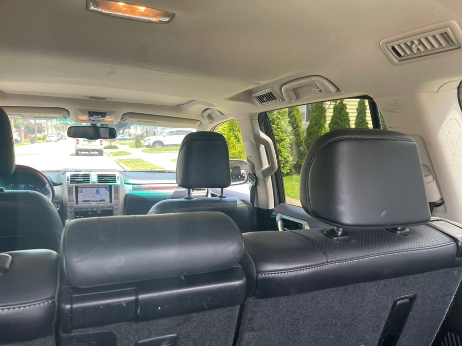 2011 Lexus GX Base - Photo 31