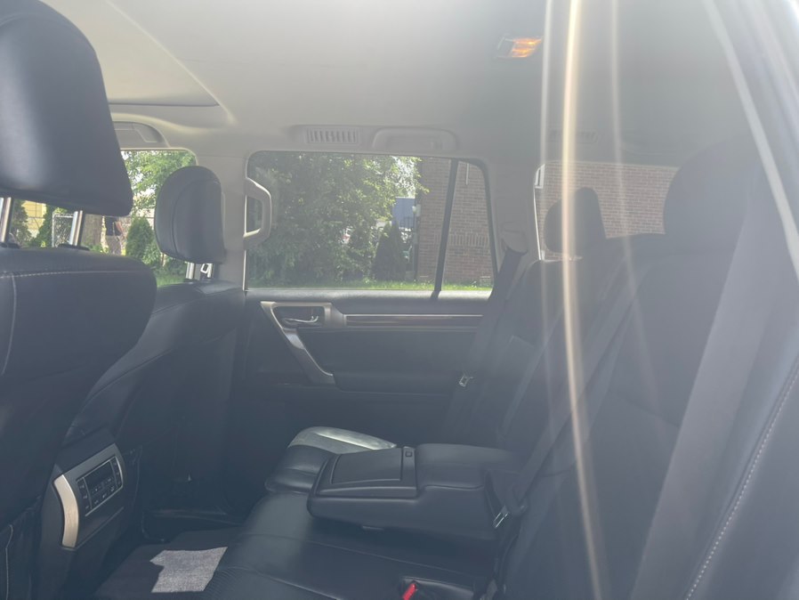 2011 Lexus GX Base - Photo 30