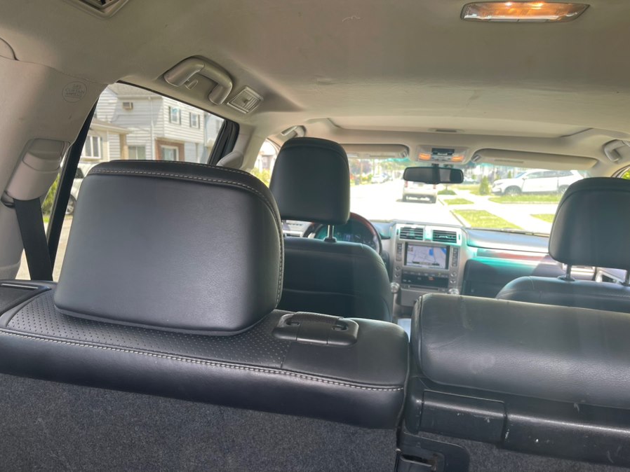 2011 Lexus GX Base - Photo 32