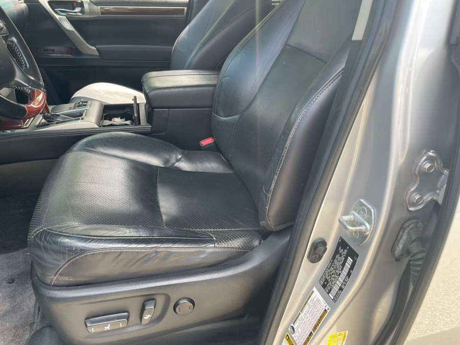 2011 Lexus GX Base - Photo 25