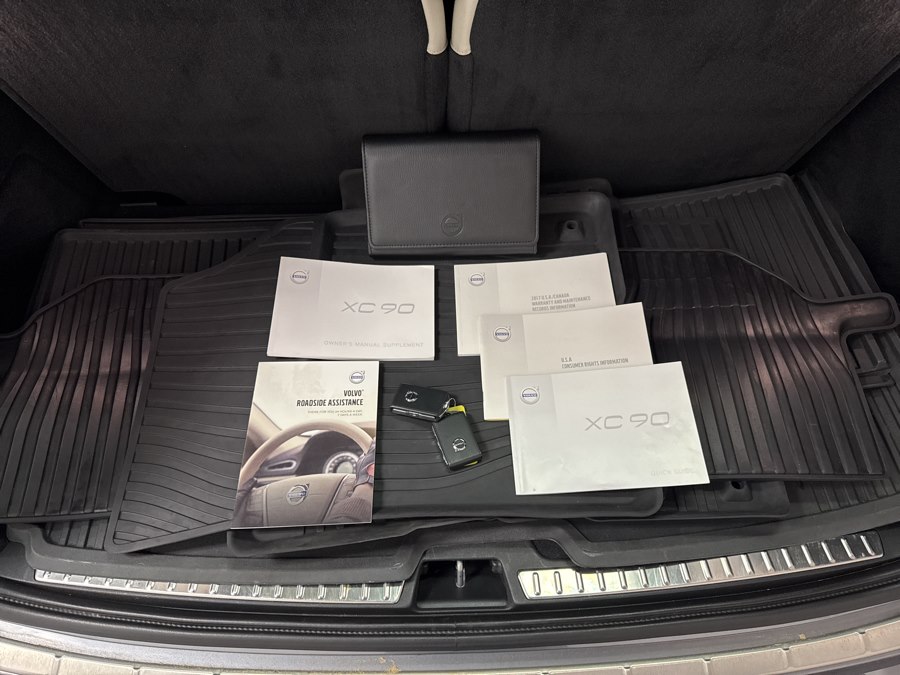 2017 Volvo XC90 Momentum - Photo 17