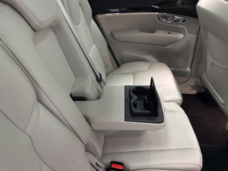 2017 Volvo XC90 Momentum - Photo 13