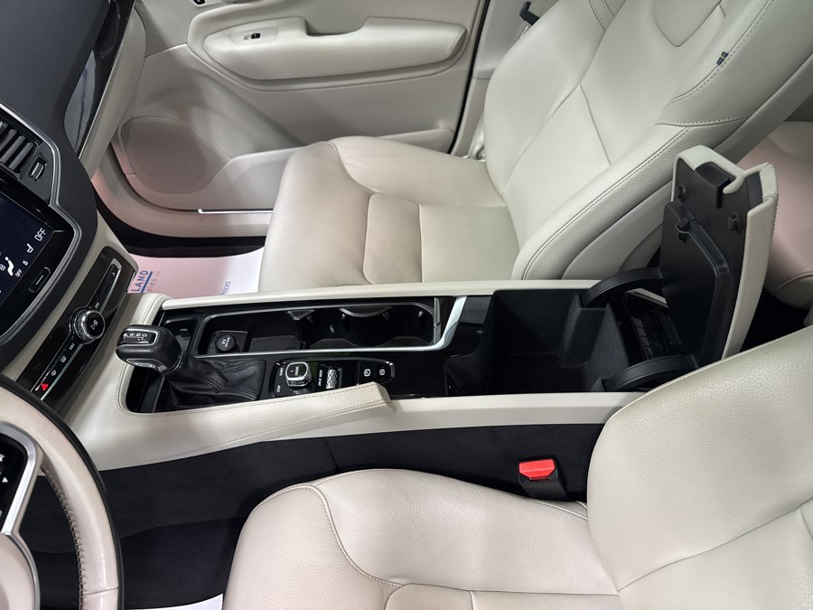 2017 Volvo XC90 Momentum - Photo 6
