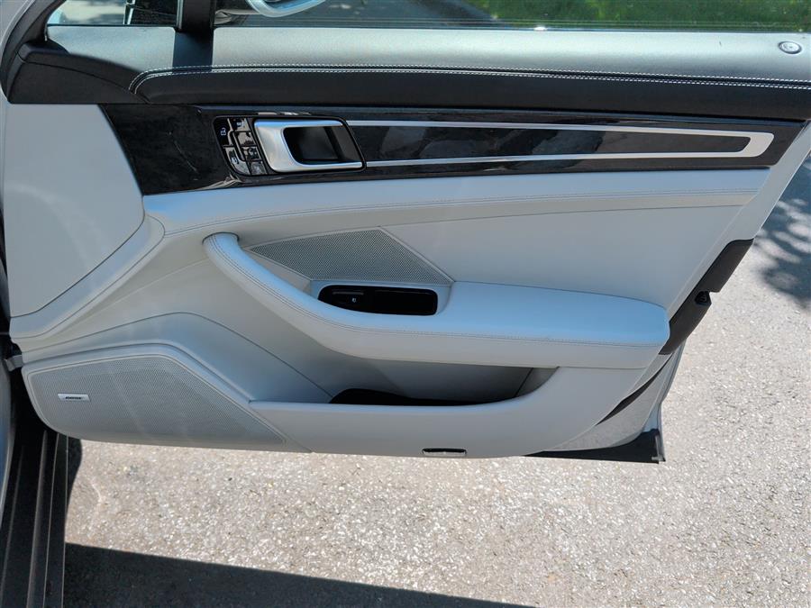 2019 Porsche Panamera Base - Photo 30