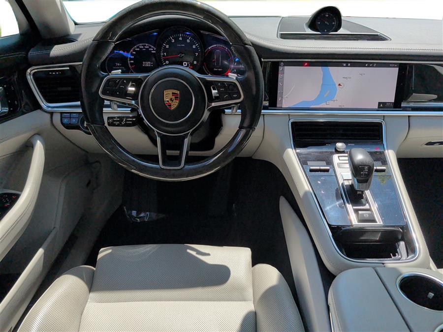 2019 Porsche Panamera Base - Photo 32