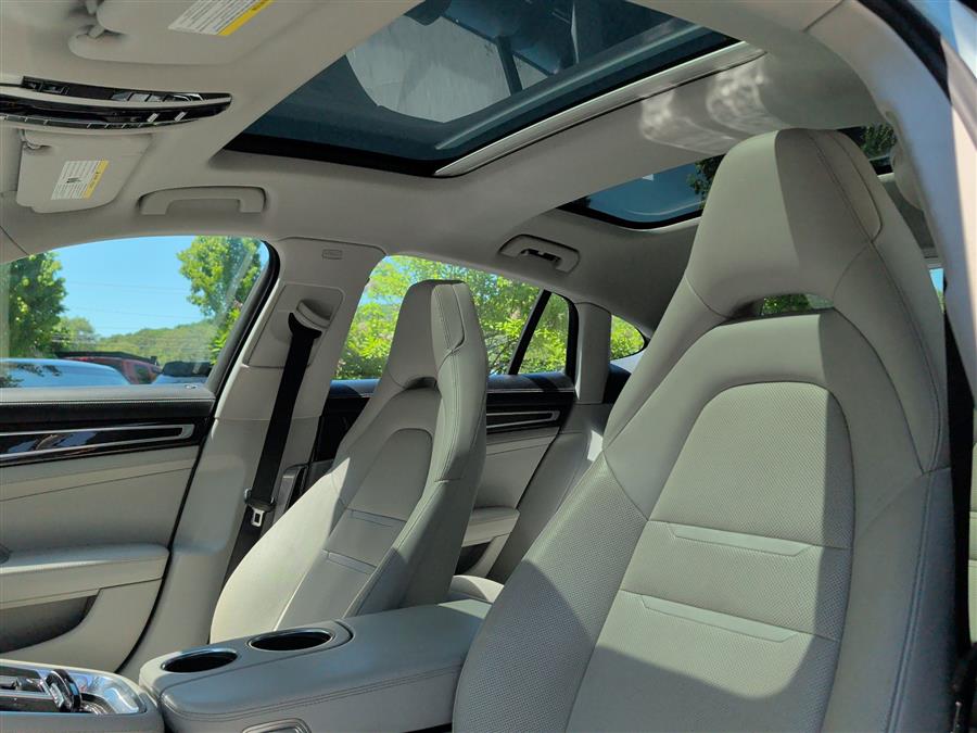 2019 Porsche Panamera Base - Photo 40