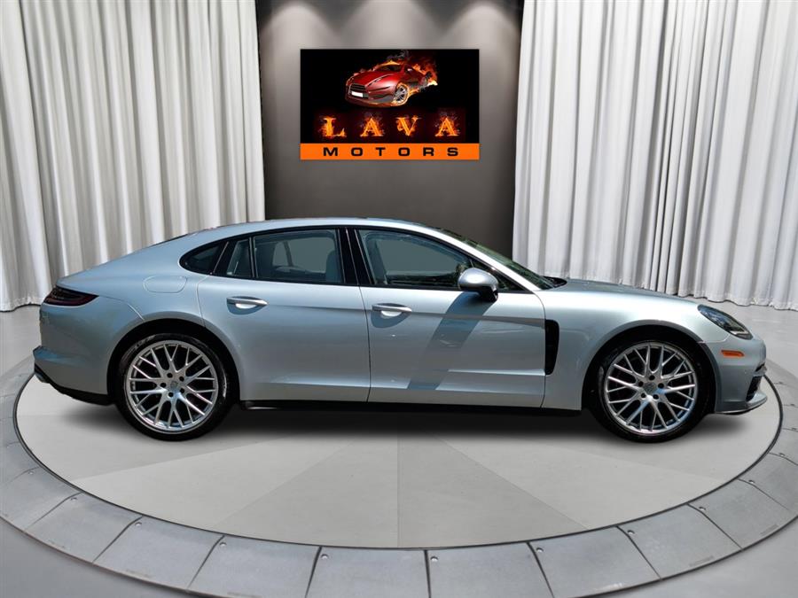 2019 Porsche Panamera Base - Photo 7