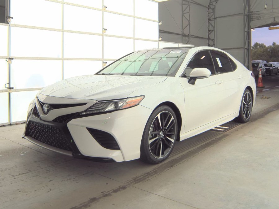 White 2018 Toyota Camry XSE Sedan Front-Wheel Drive Automatic
