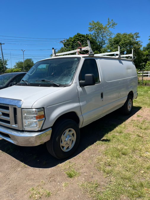 2014 Ford E-Series E-250 Cargo Van