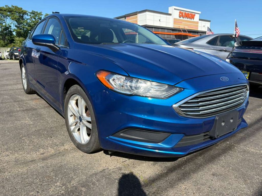 Blue 2018 Ford Fusion SE Sedan Front-Wheel Drive Automatic